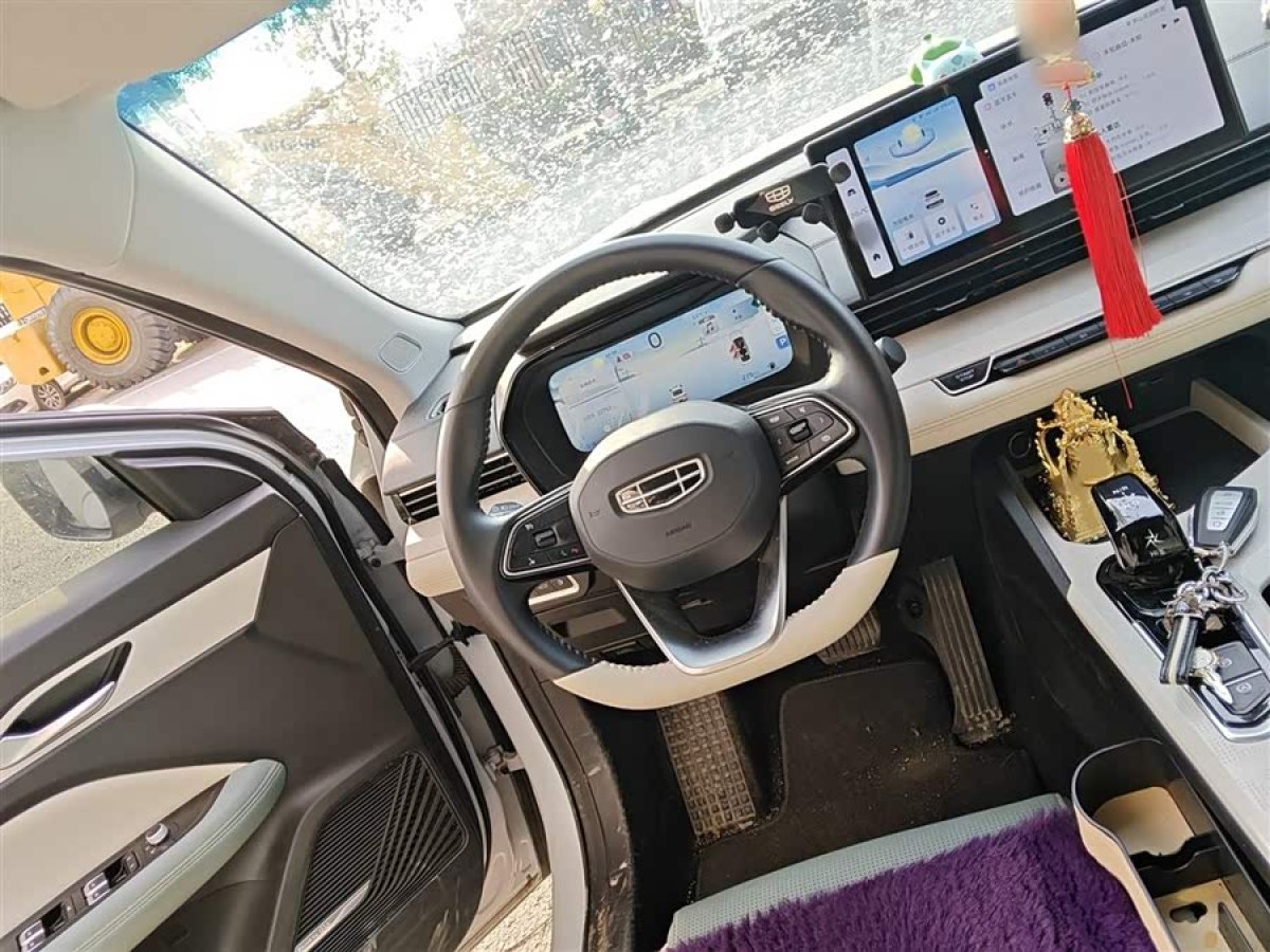 GEELY 2022 car image #3