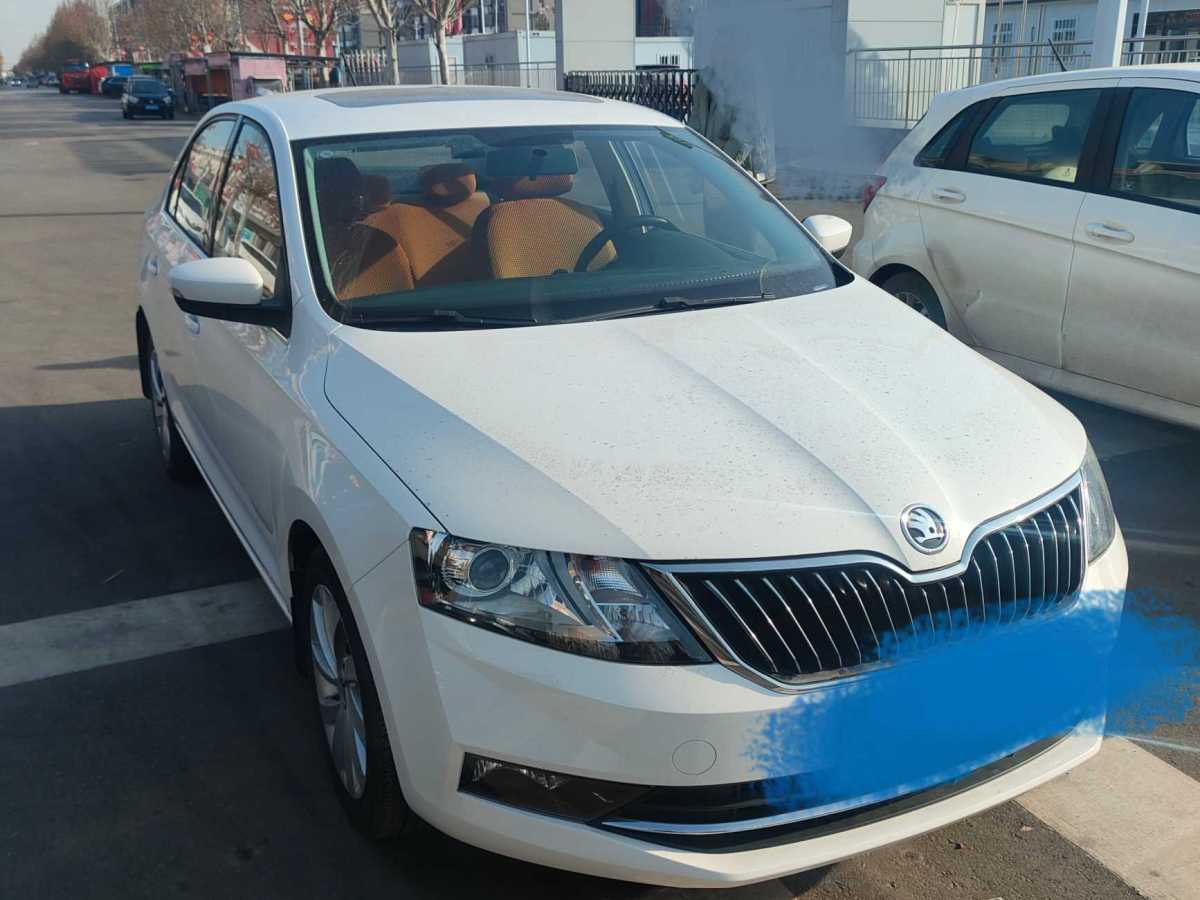 Skoda Rapid 2018 car image #3