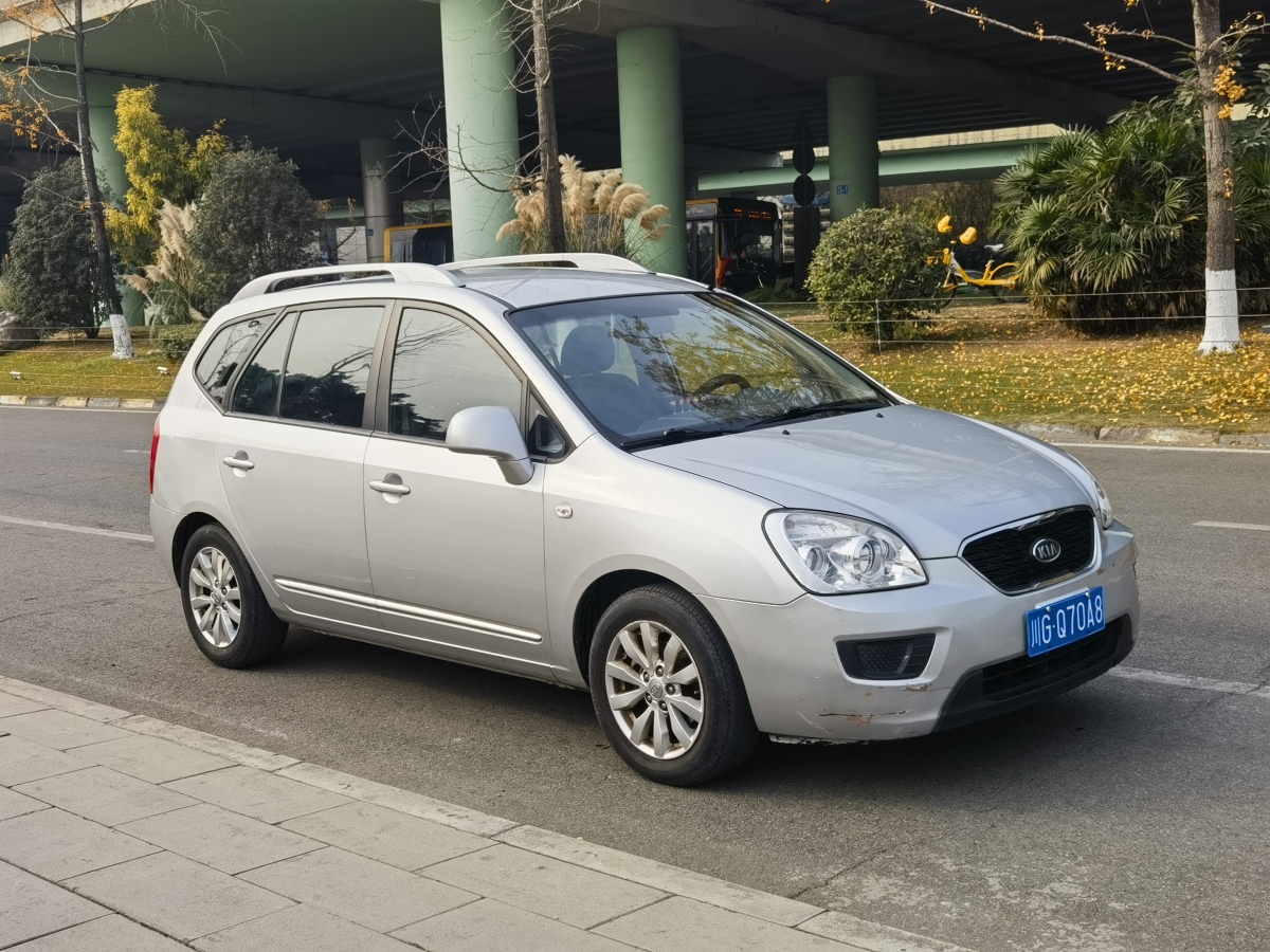 起亚 佳乐 2012 汽车图片 #3