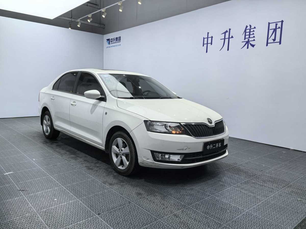 Skoda Rapid 2014 car image #3