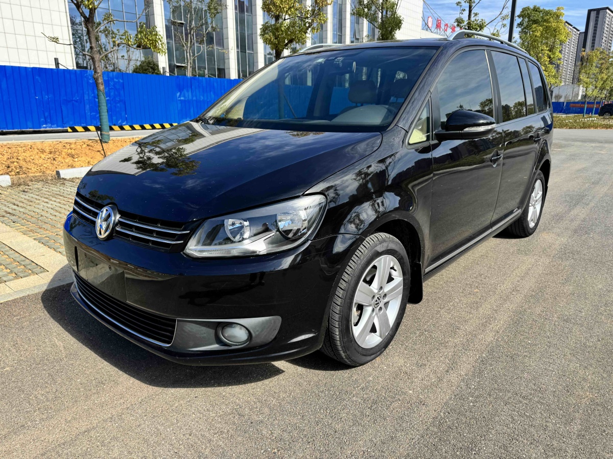 Volkswagen Touran 2015 #3 Volkswagen Touran 2015 car image #3
