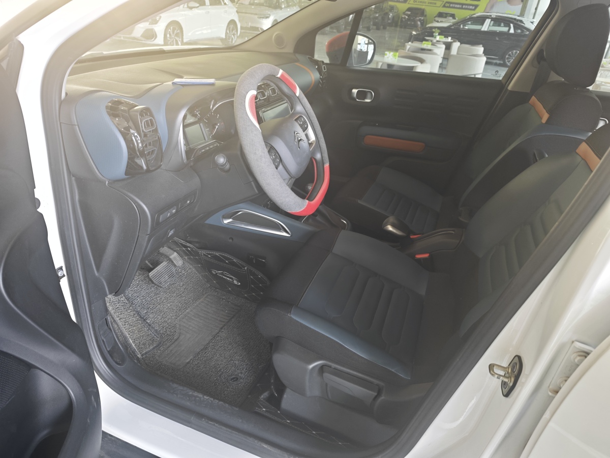 Citroen C4 AIRCROSS 2019 car image #3