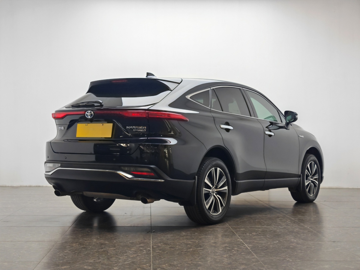 Toyota Harrier 2022 car image #3