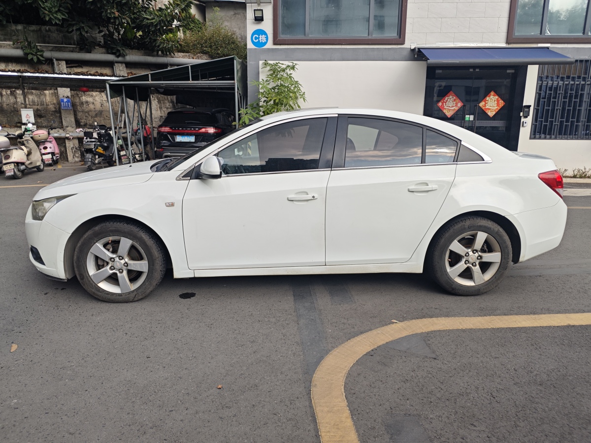 Chevrolet Cruze 2014 car image #3