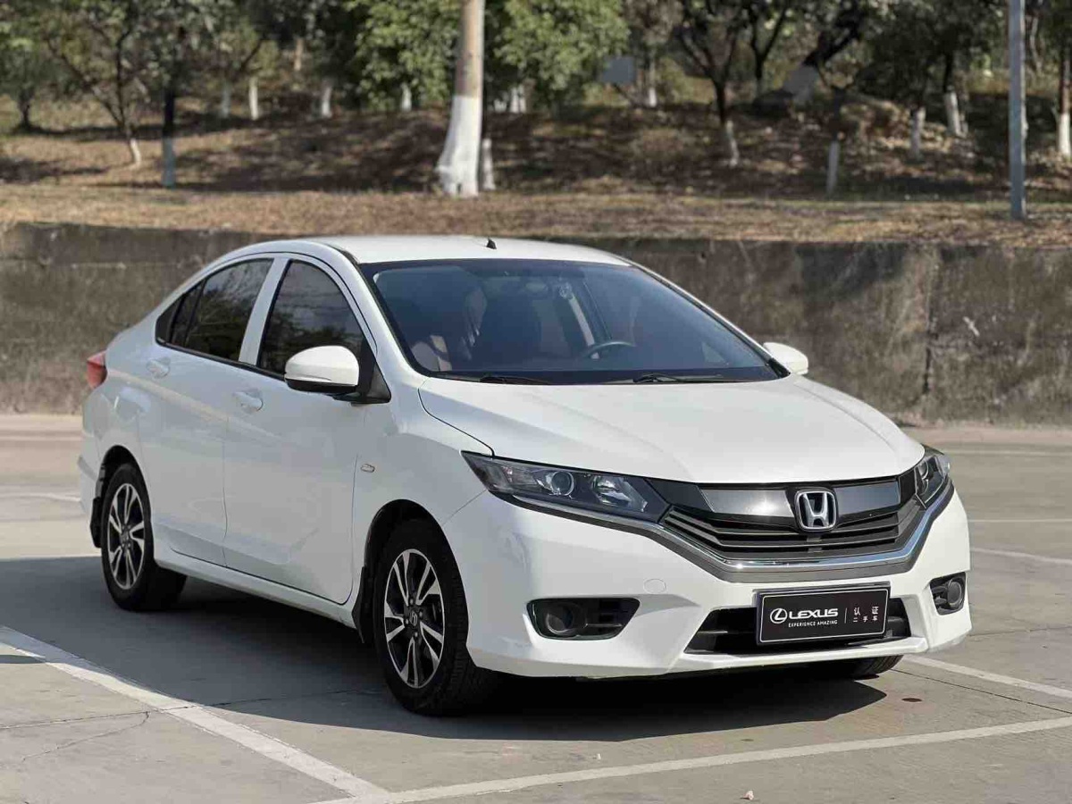 Honda Greiz 2017 صورة سيارة #3