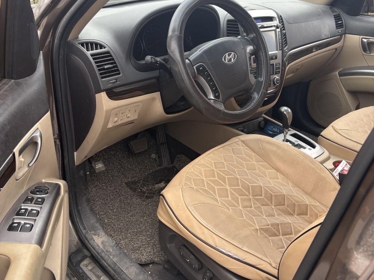 Hyundai Santa Fe Classic 2012 #3 Hyundai Santa Fe Classic 2012 car image #3