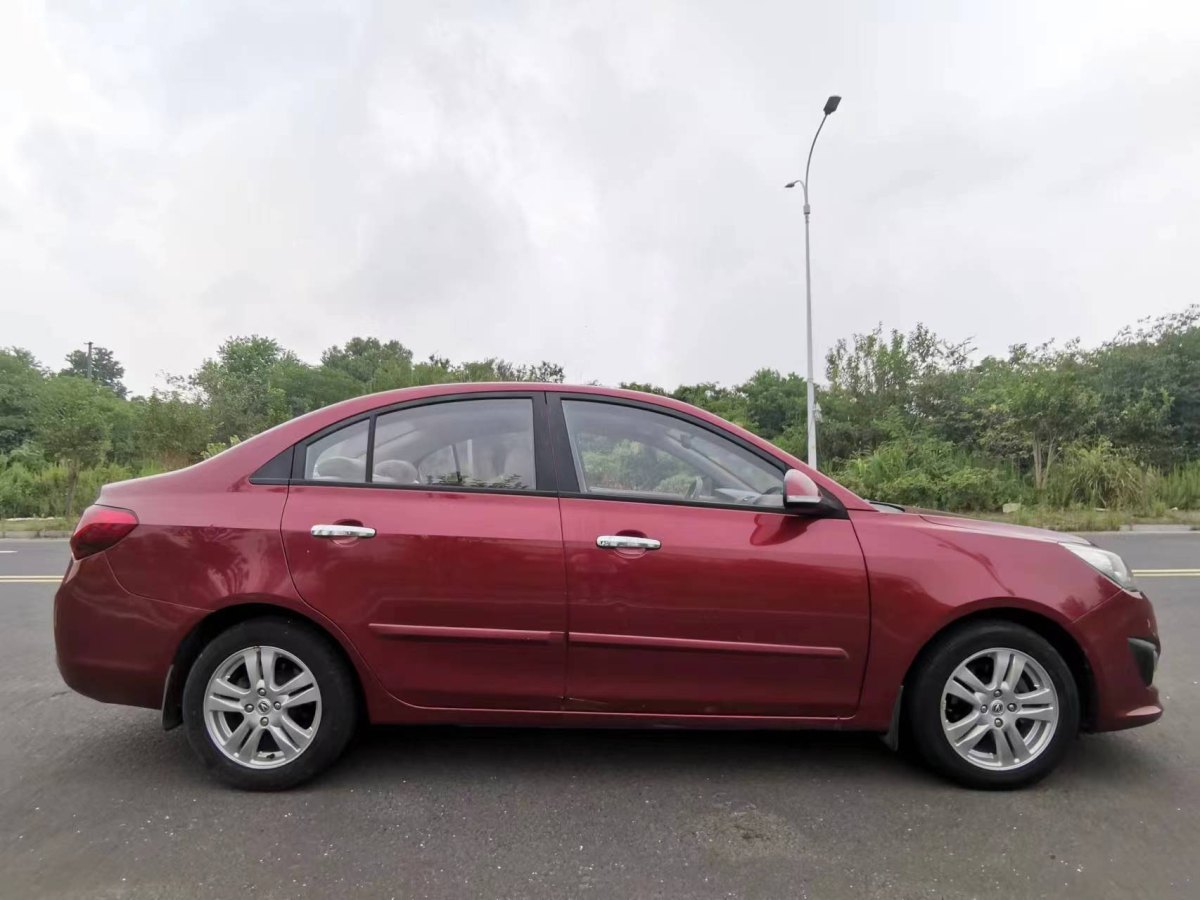 Changan Alsvin V5 2013 car image #3