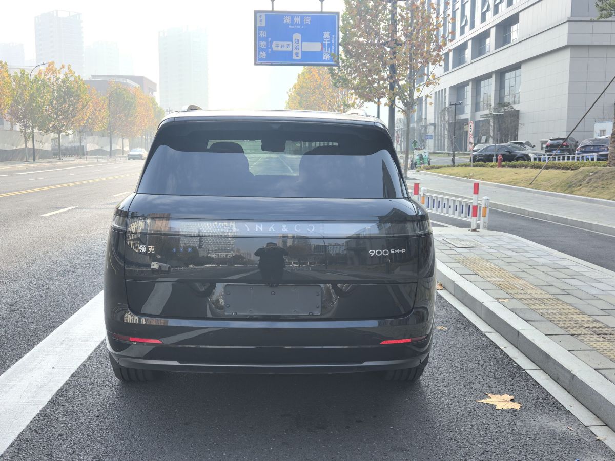 Lynk & Co 900 2025 car image #3