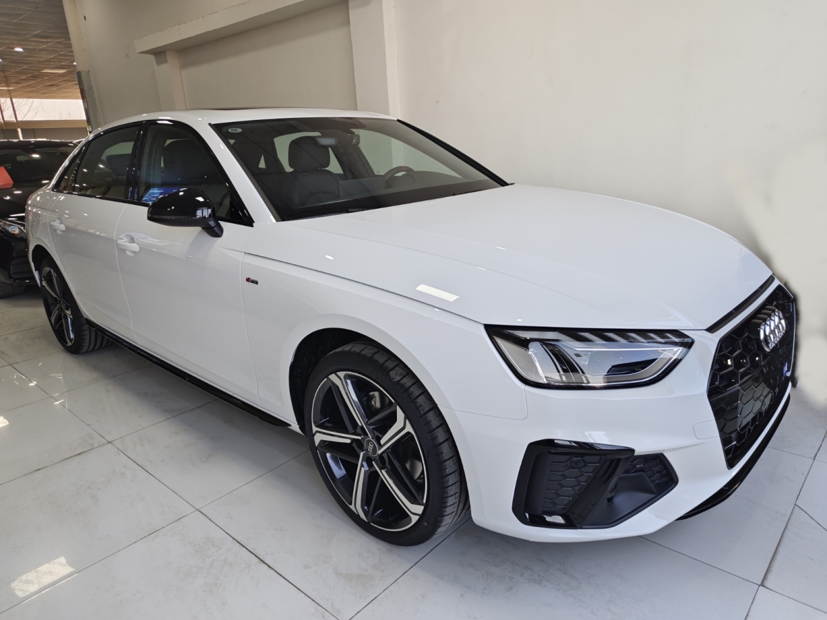 Audi A4L 2025 #3 Audi A4L 2025 car image #3