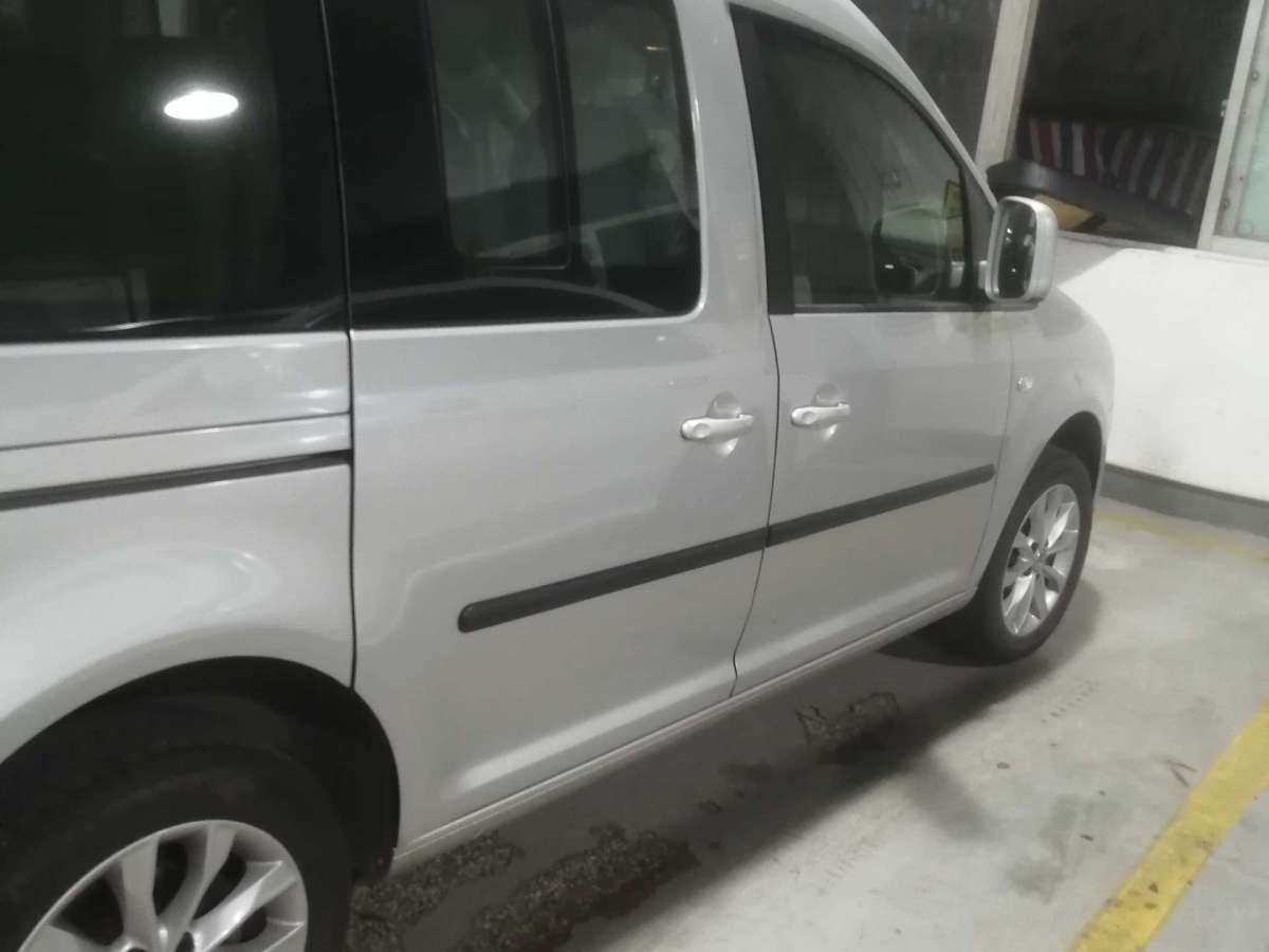 Volkswagen Caddy 2008 immagine di auto #3