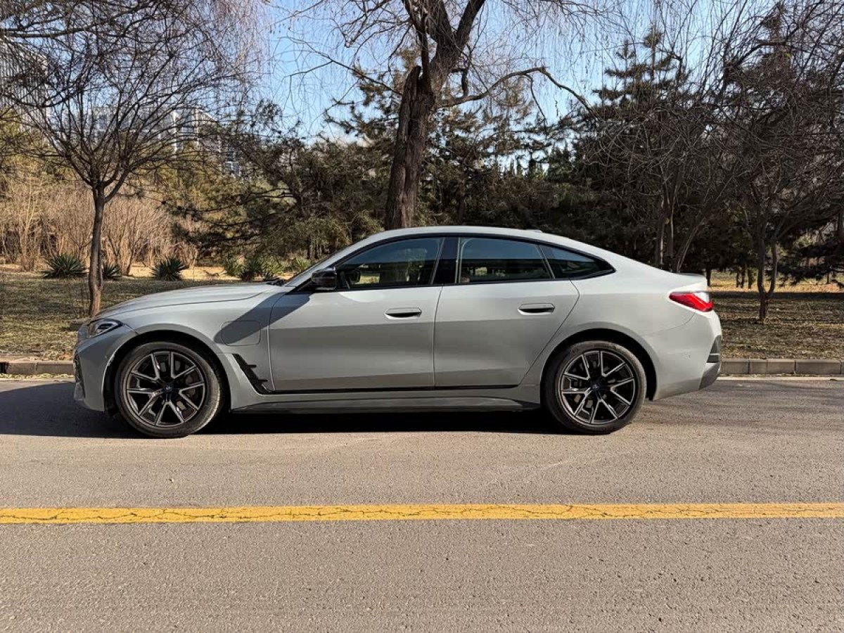 BMW i4 2025 car image #3