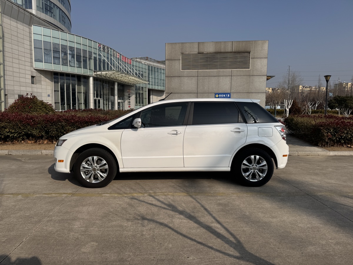BYD e6 2017 #3 BYD e6 2017 car image #3