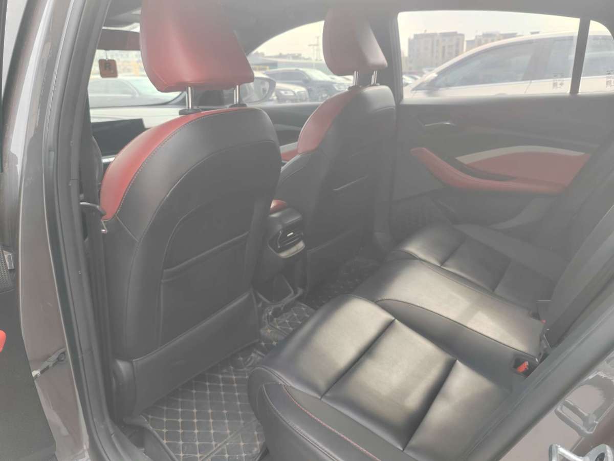 MG 5 Scorpio 2022 imagem de carro #3