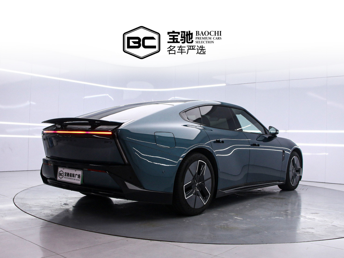 Xpeng P7 2025 صورة سيارة #3