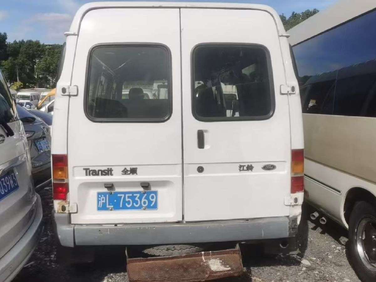 Ford Transit Classic 2016 car image #3