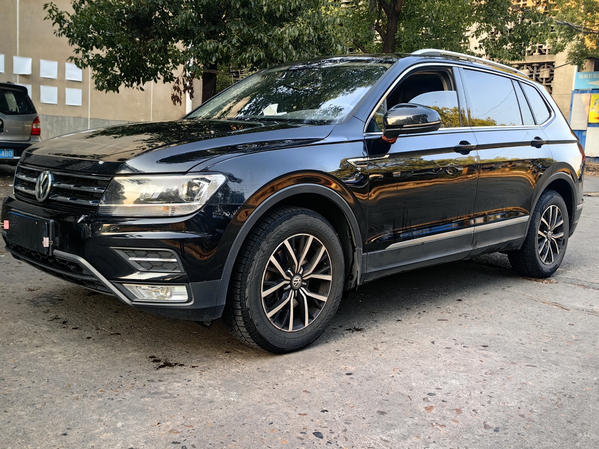 Volkswagen Tiguan X 2018 #3 Volkswagen Tiguan X 2018 car image #3