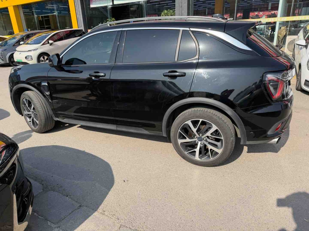 Lynk & Co 01 EM-P 2019 car image #3