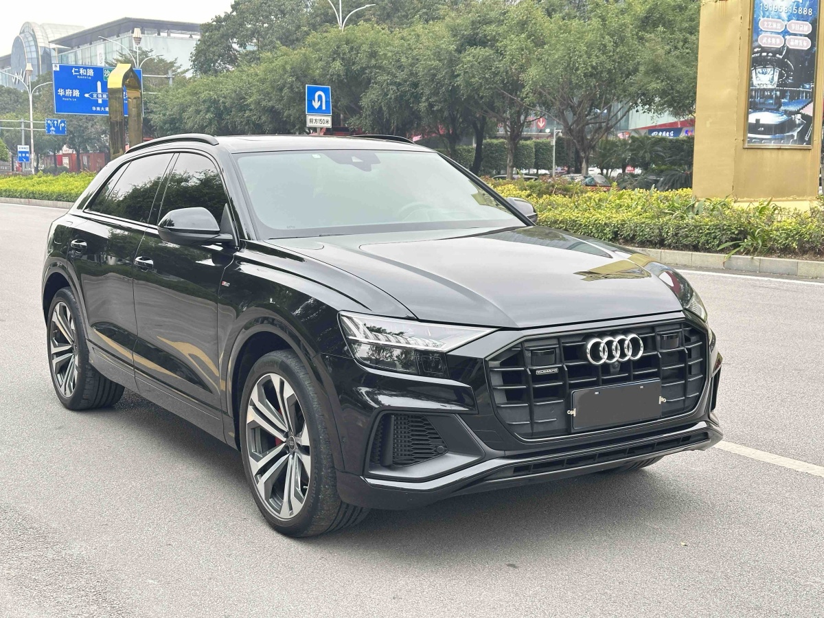 Audi Q8 2021 car image #3