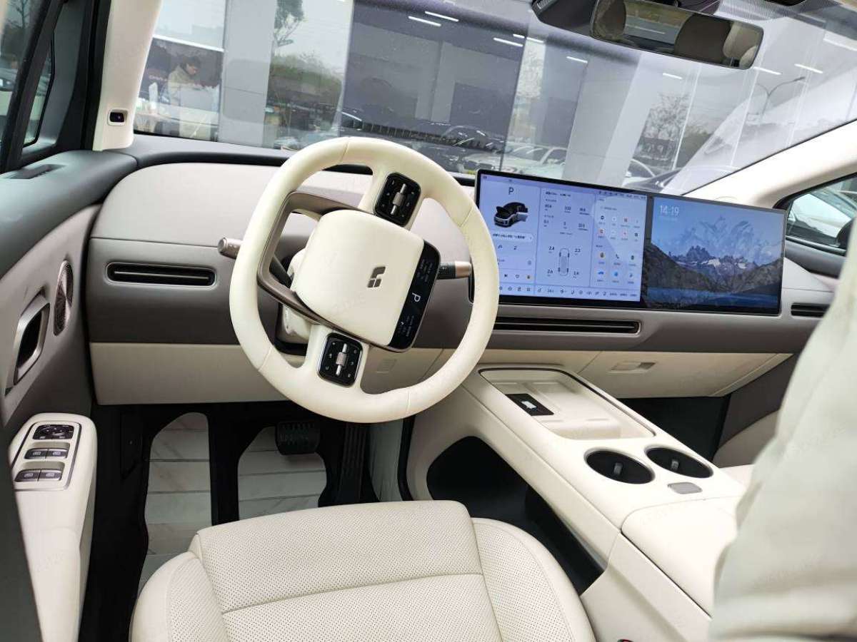 Li i8 2025 изображение автомобиля #3