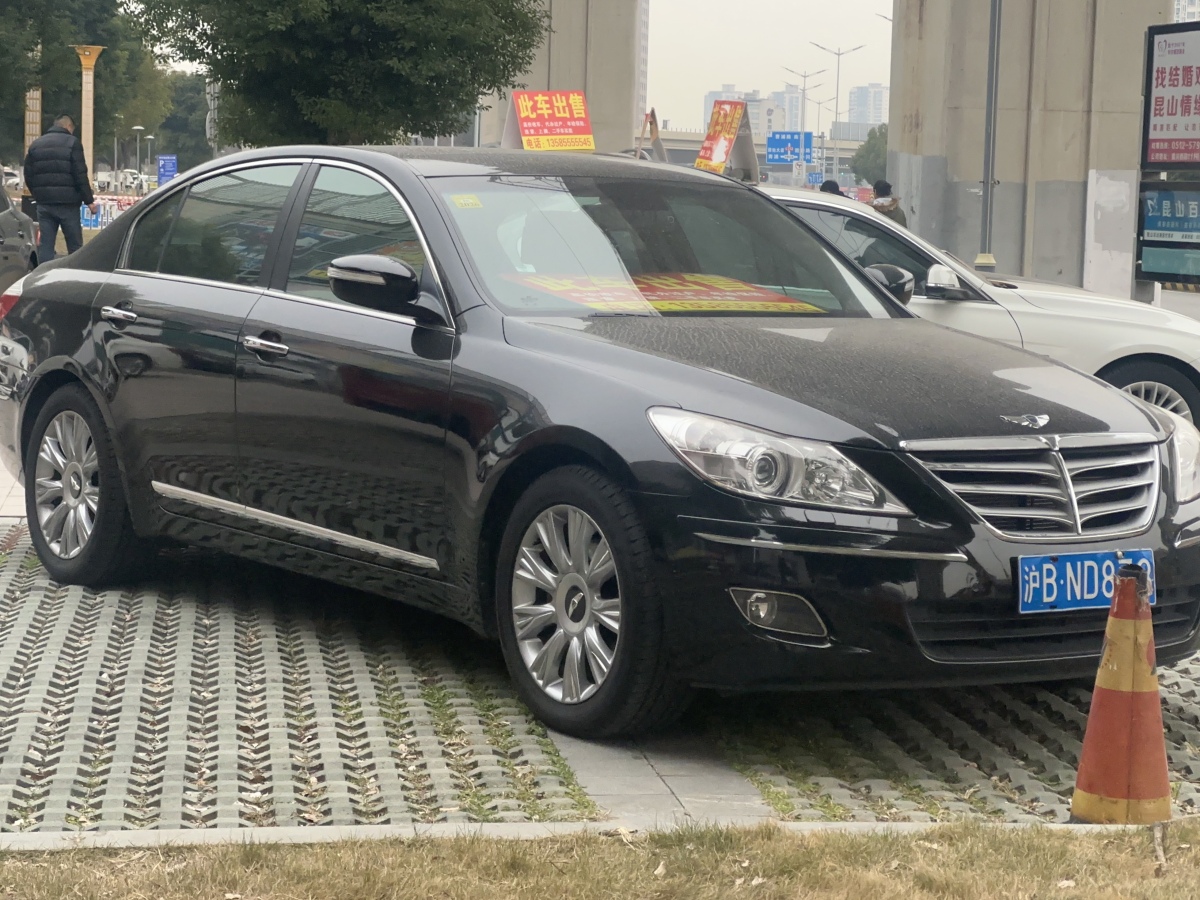 Hyundai Rohens 2011 car image #3