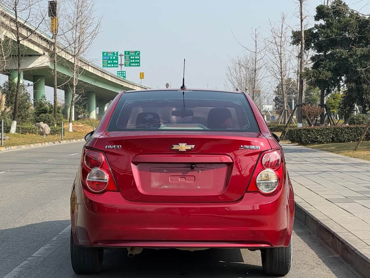 雪佛兰 爱唯欧 2014 汽车图片 #3