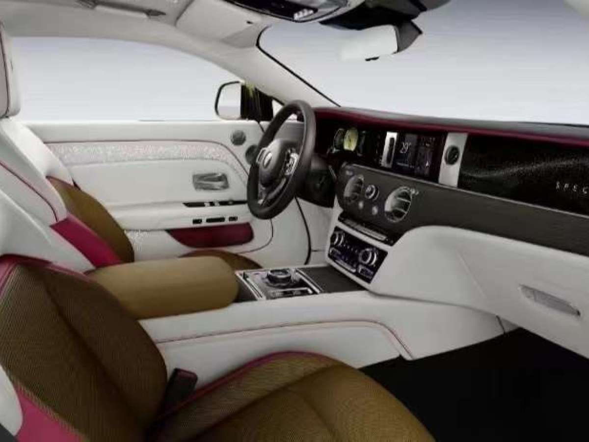 Rolls-Royce Spectre صورة سيارة #3