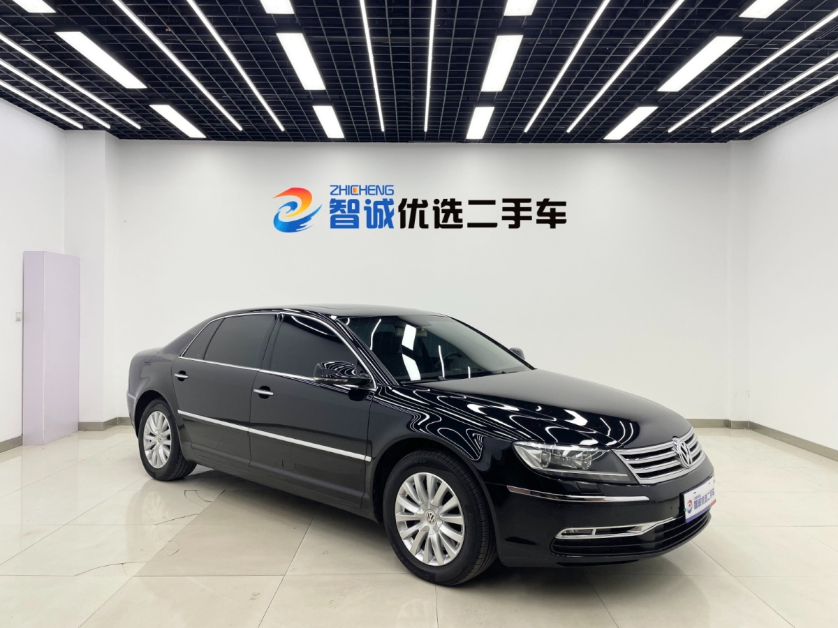 Volkswagen Pheaton 2012 immagine di auto #3