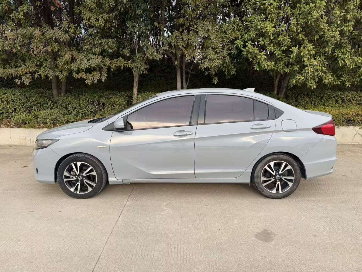 Honda Greiz 2015 car image #3