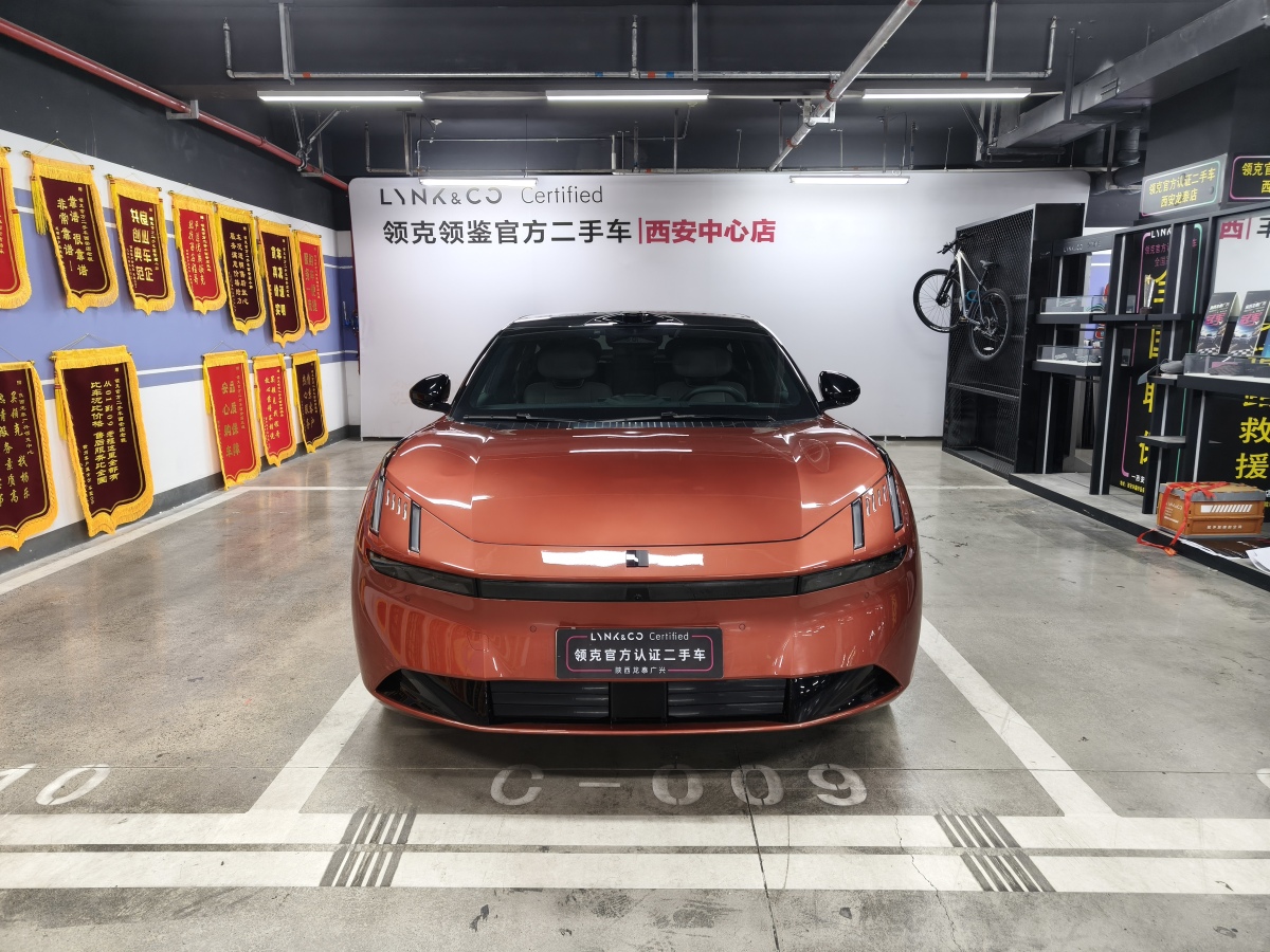Lynk & Co Z10 2025 immagine di auto #3