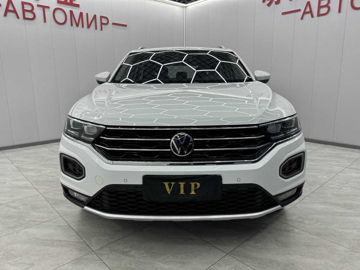 Volkswagen T-Roc 2022 car image #3