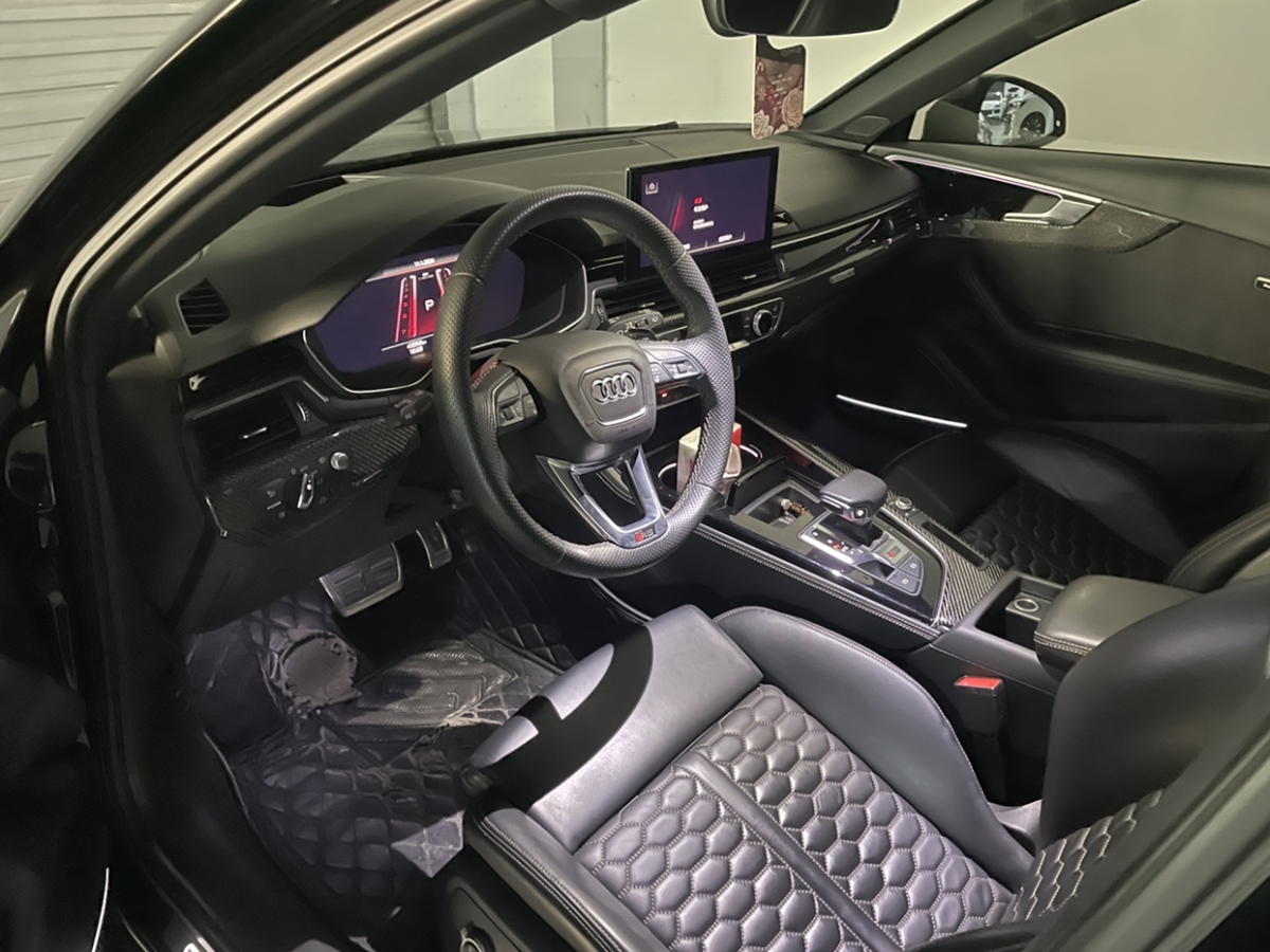 Audi RS 4 2023 image de voiture #3