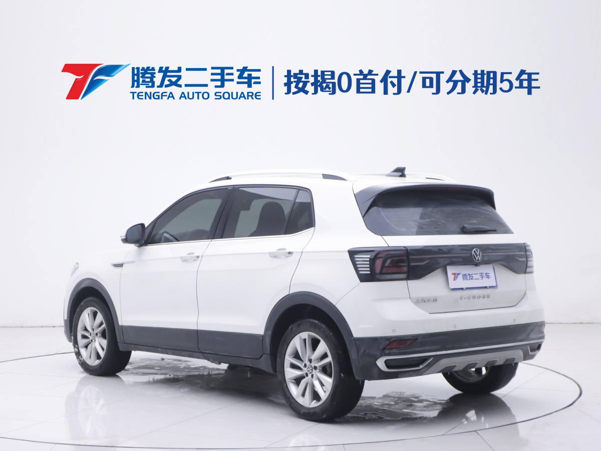Volkswagen T-Cross 2021 immagine di auto #3