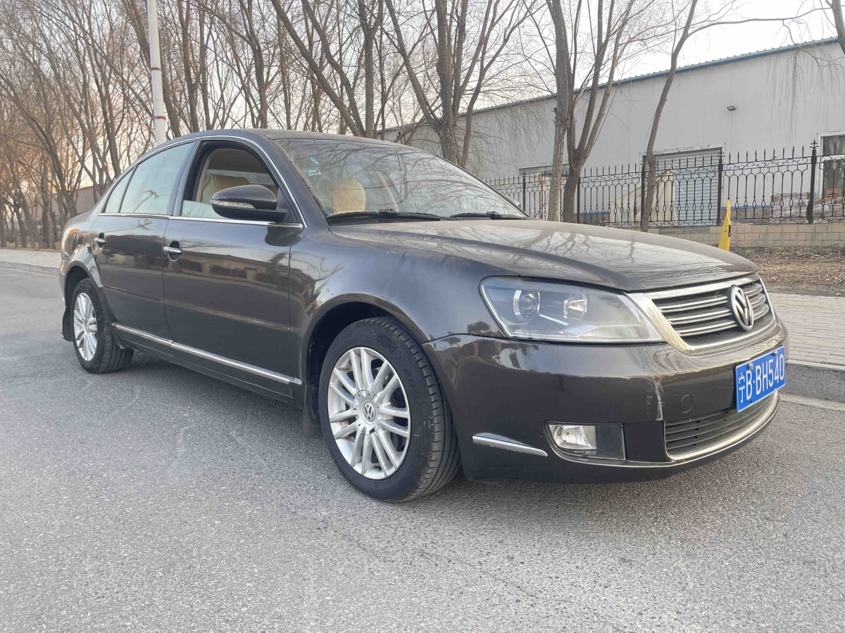 Volkswagen Passat Lingyu 2010 #3 Volkswagen Passat Lingyu 2010 car image #3