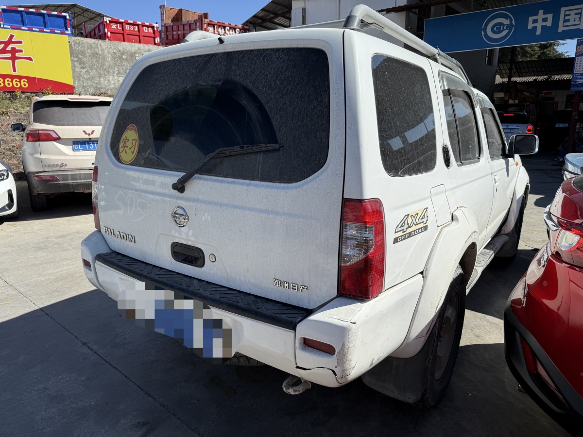 日产 日产帕拉丁 2006 汽车图片 #3