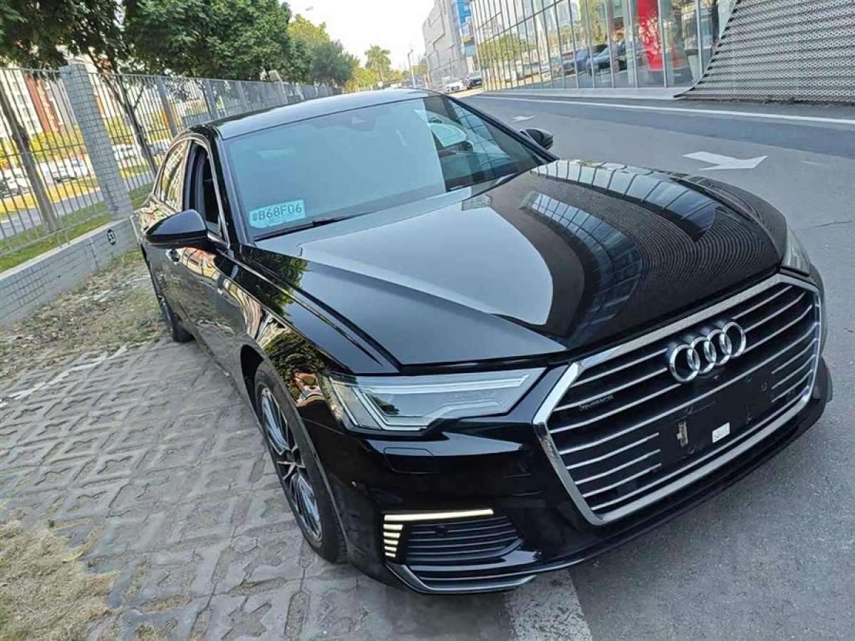 Audi 2022 car image #3