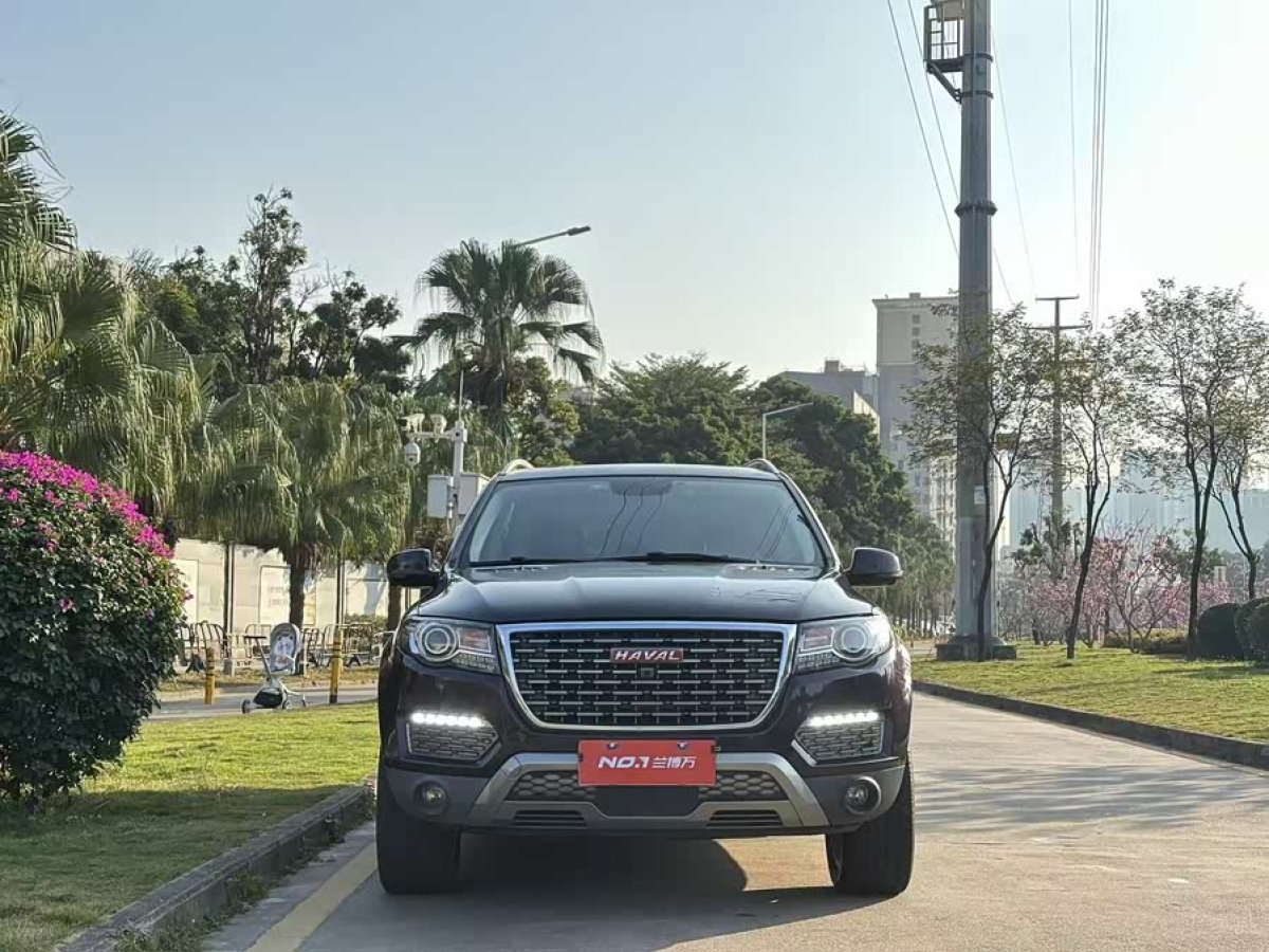 Haval H8 2017 car image #3