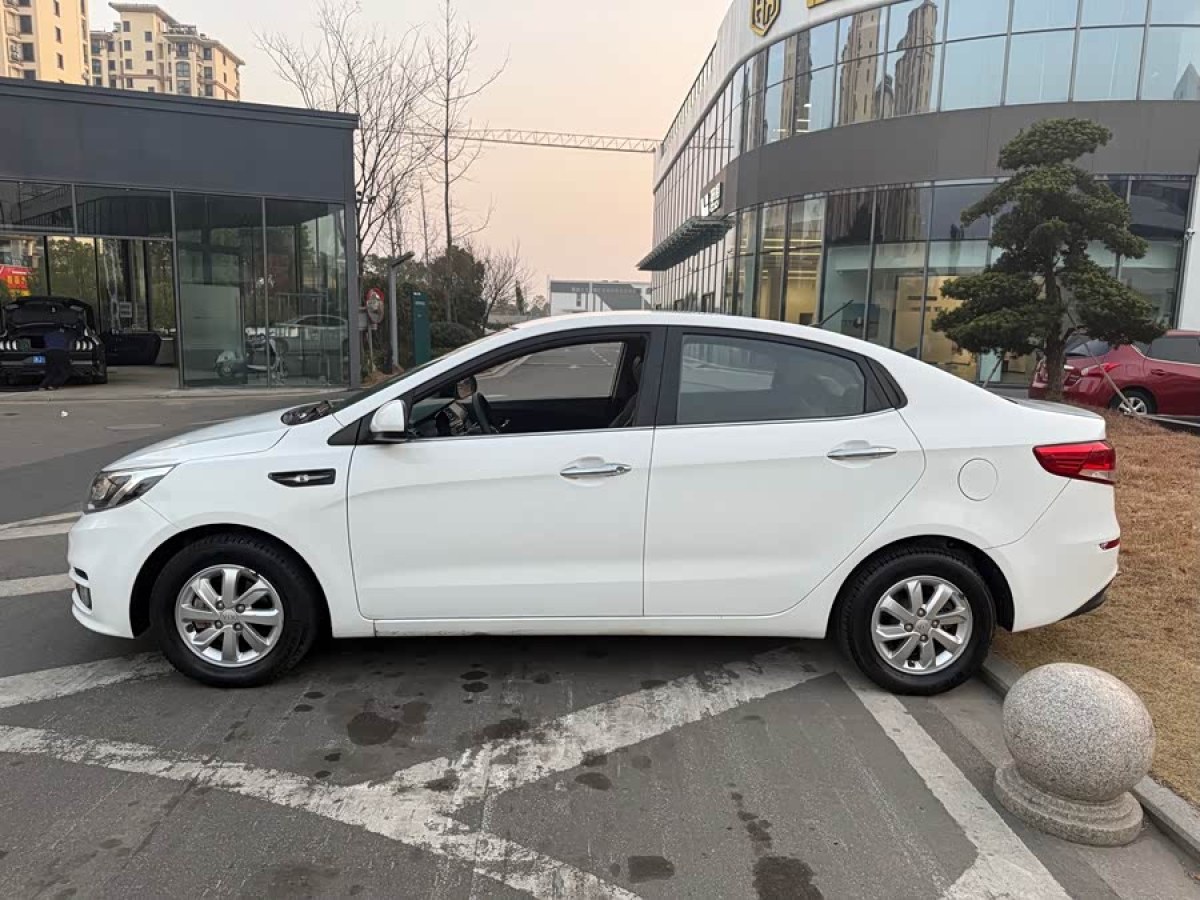 起亚 起亚K2 2015 汽车图片 #3