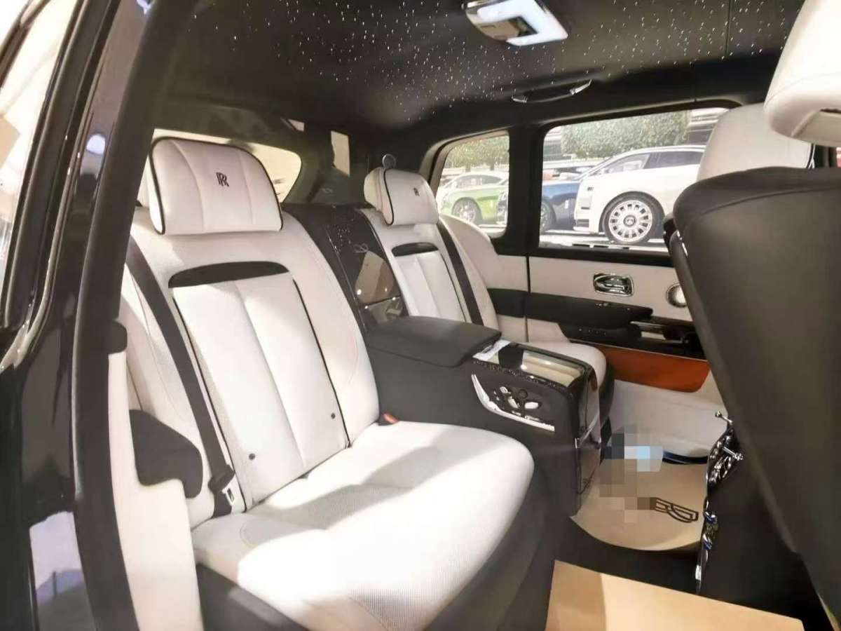 Rolls-Royce Cullinan car image #3