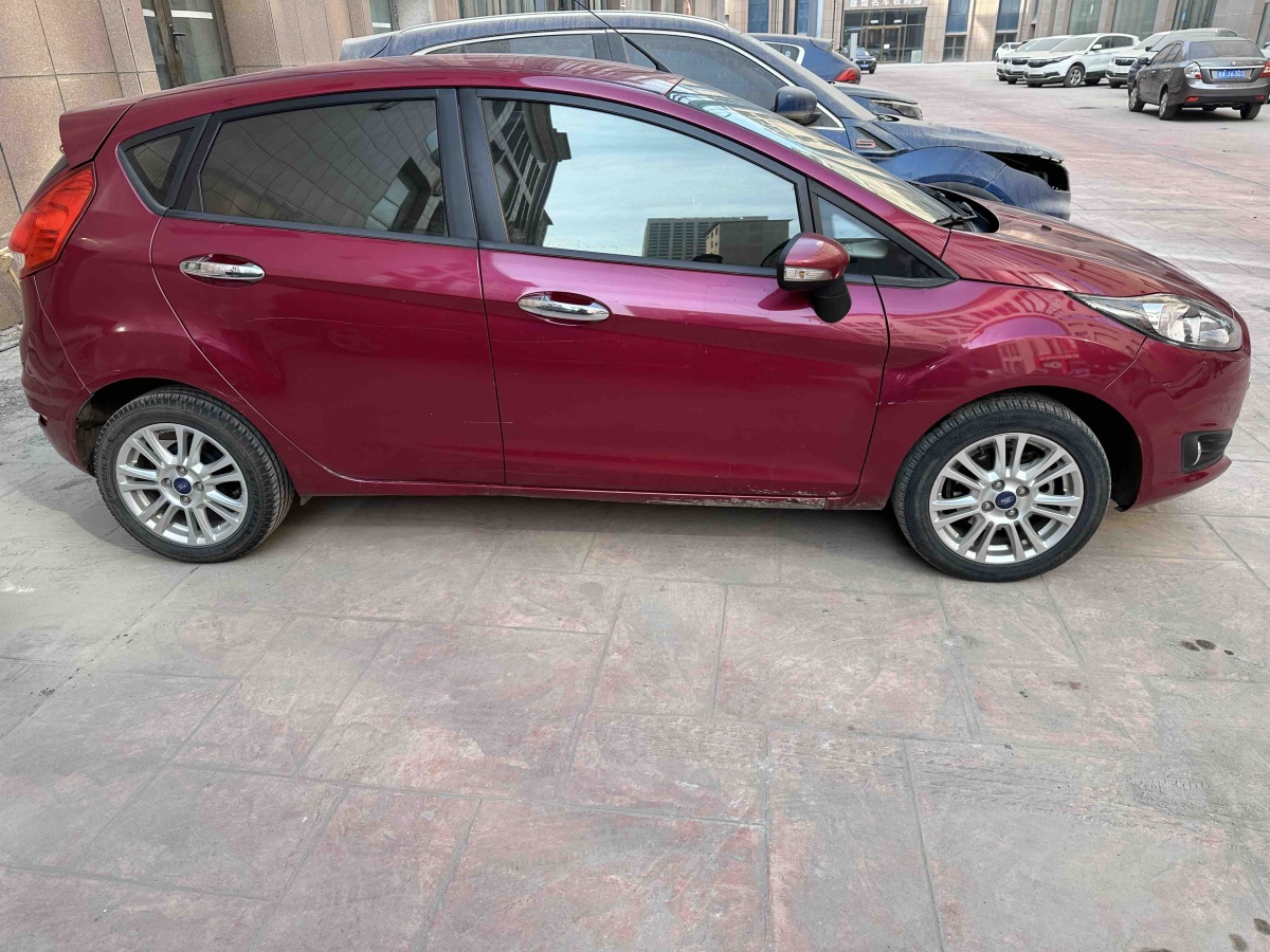 Ford Fiesta 2013 #3 Ford Fiesta 2013 immagine di auto #3