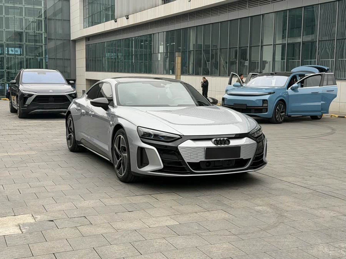 Audi 2023 car image #3