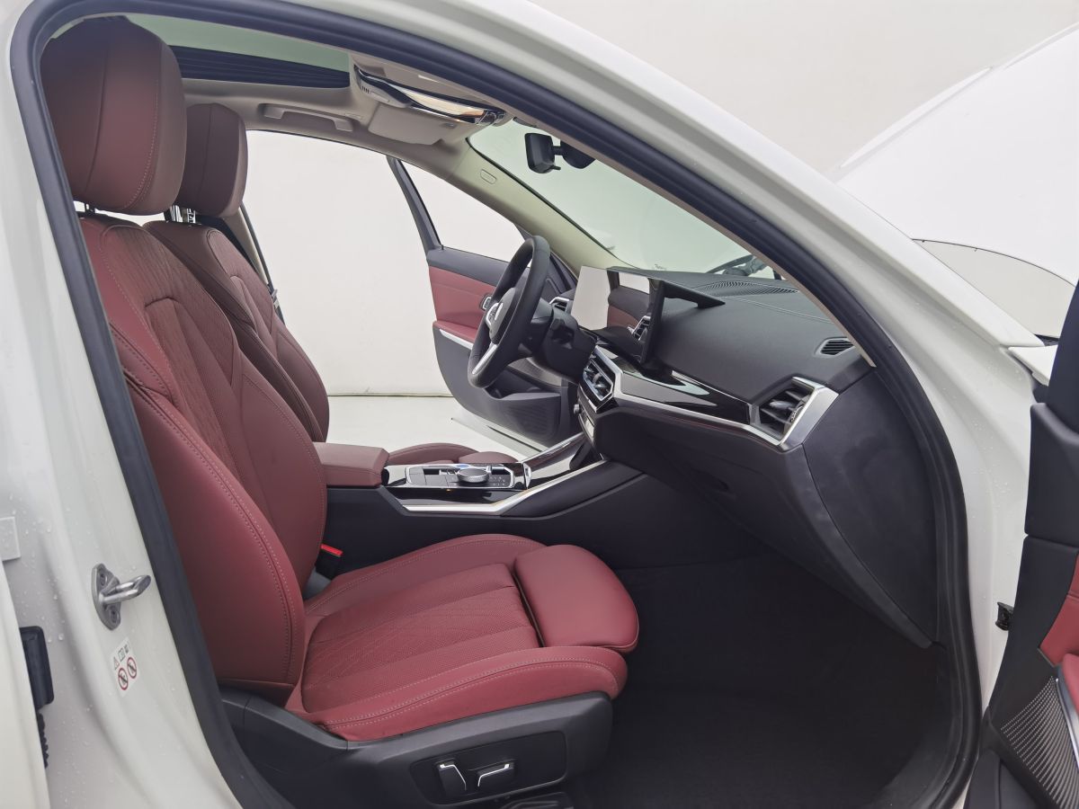 BMW i3 2023 car image #3