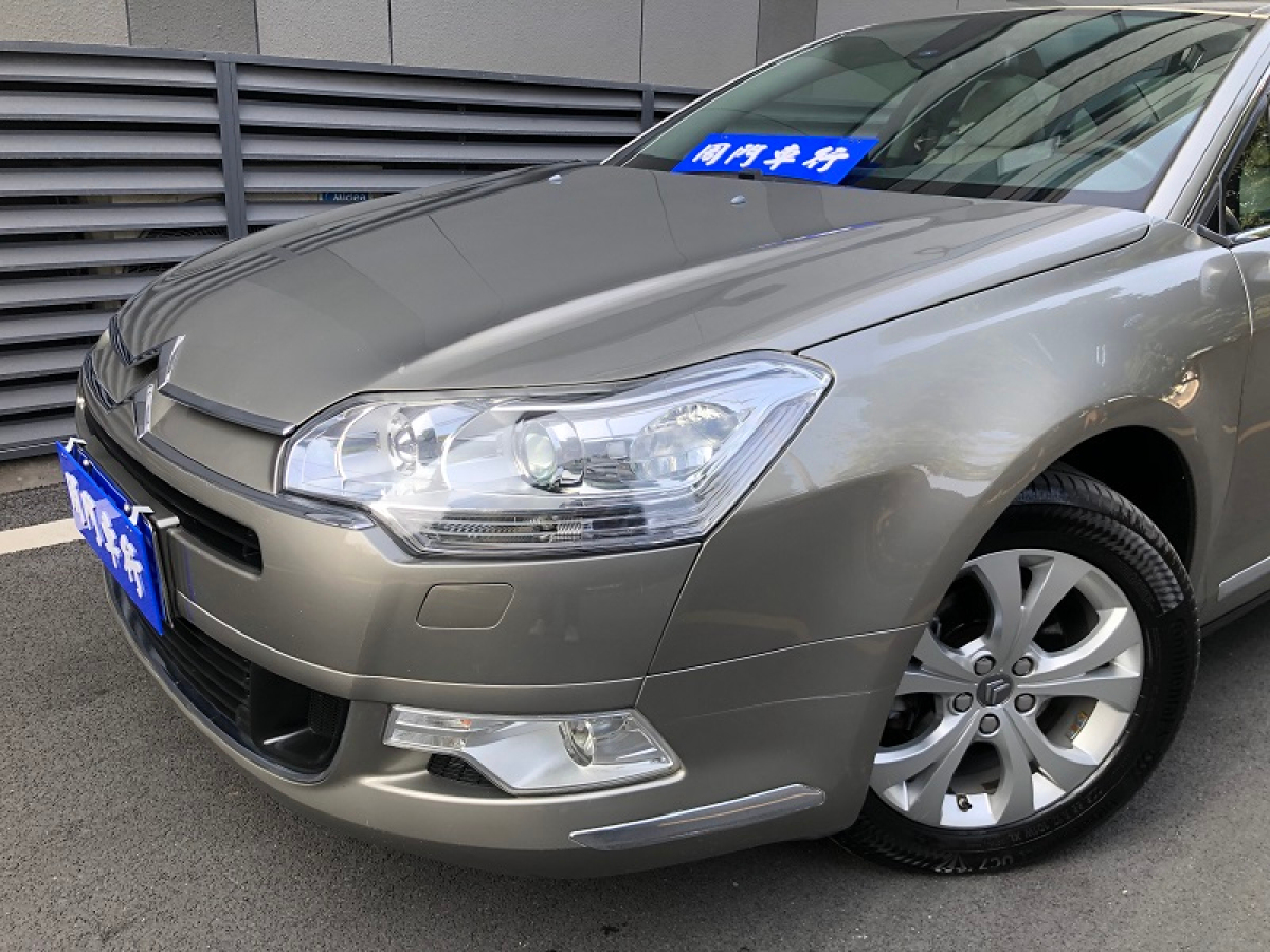 Citroen C5 2010 car image #3