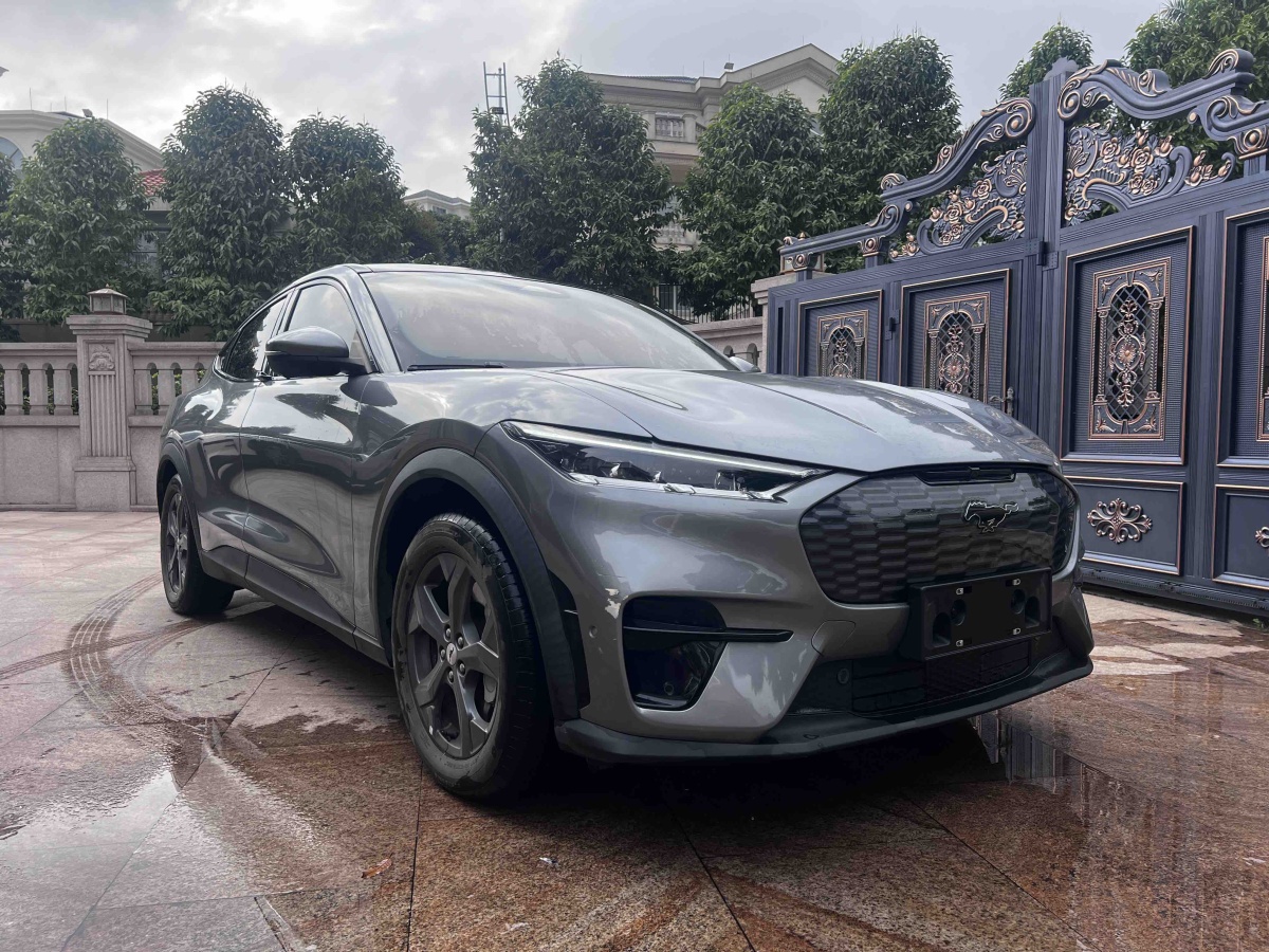 Ford 2022 car image #3
