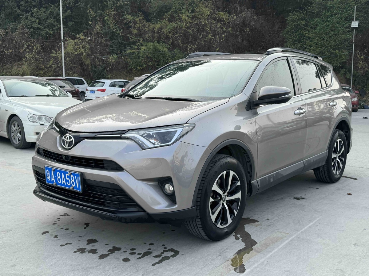 Toyota RAV4 2019 #3 Toyota RAV4 2019 car image #3