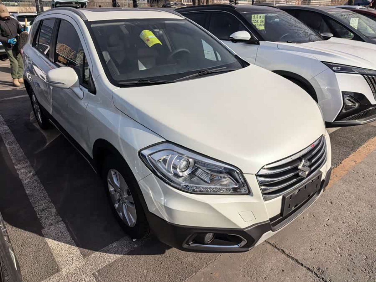 Suzuki S-Cross 2017 صورة سيارة #3