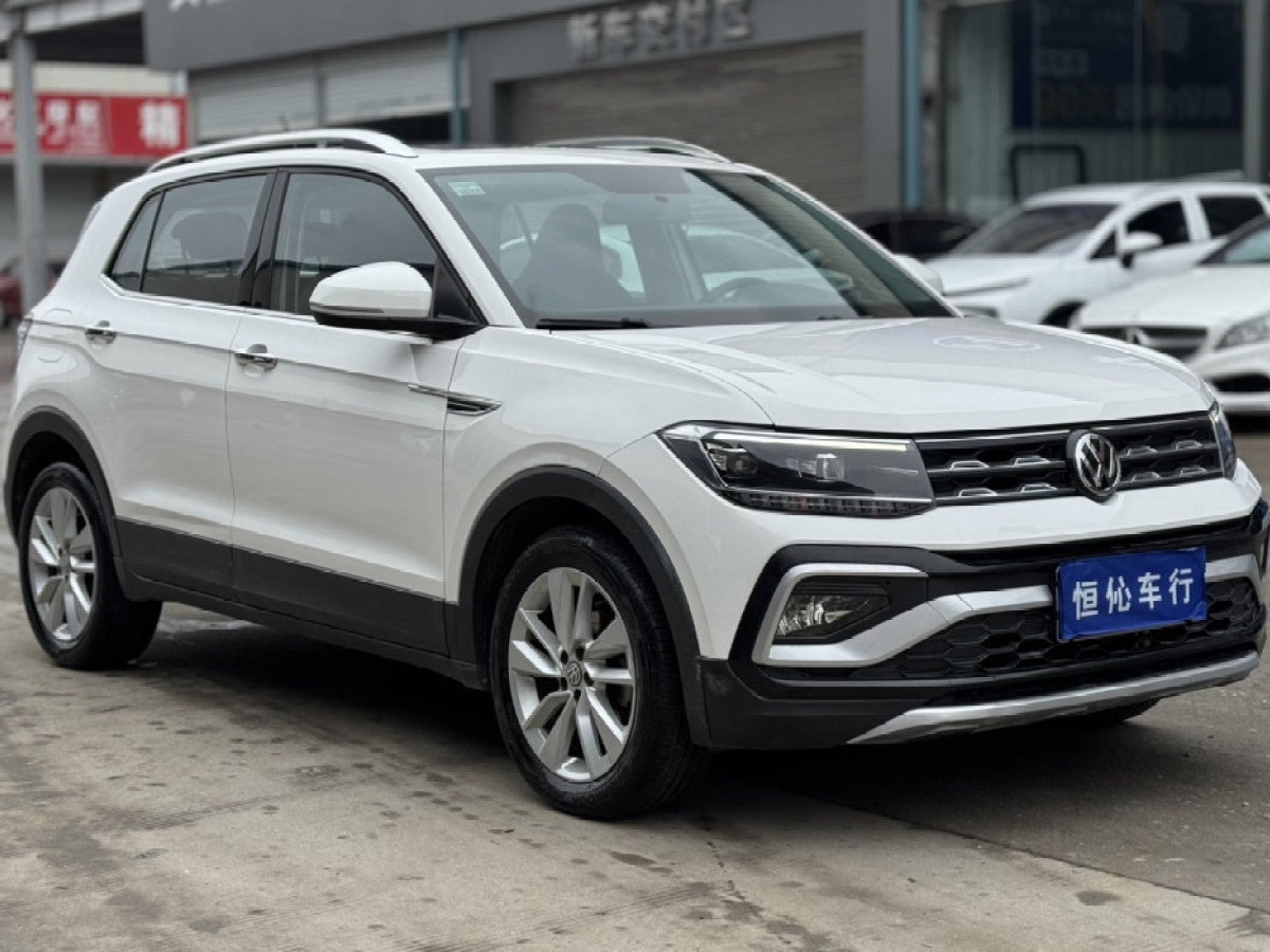 Volkswagen T-Cross 2021 car image #3