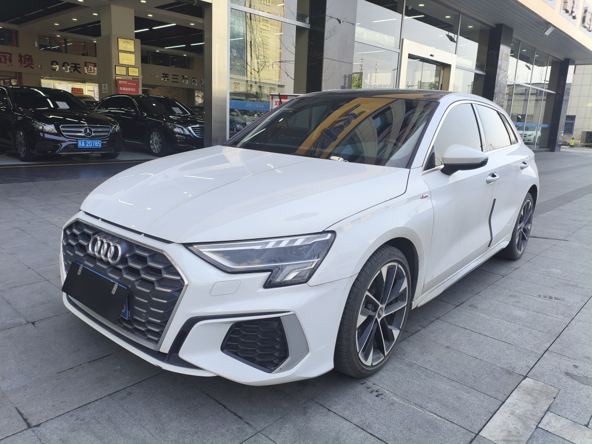 Audi A3 2022 car image #3