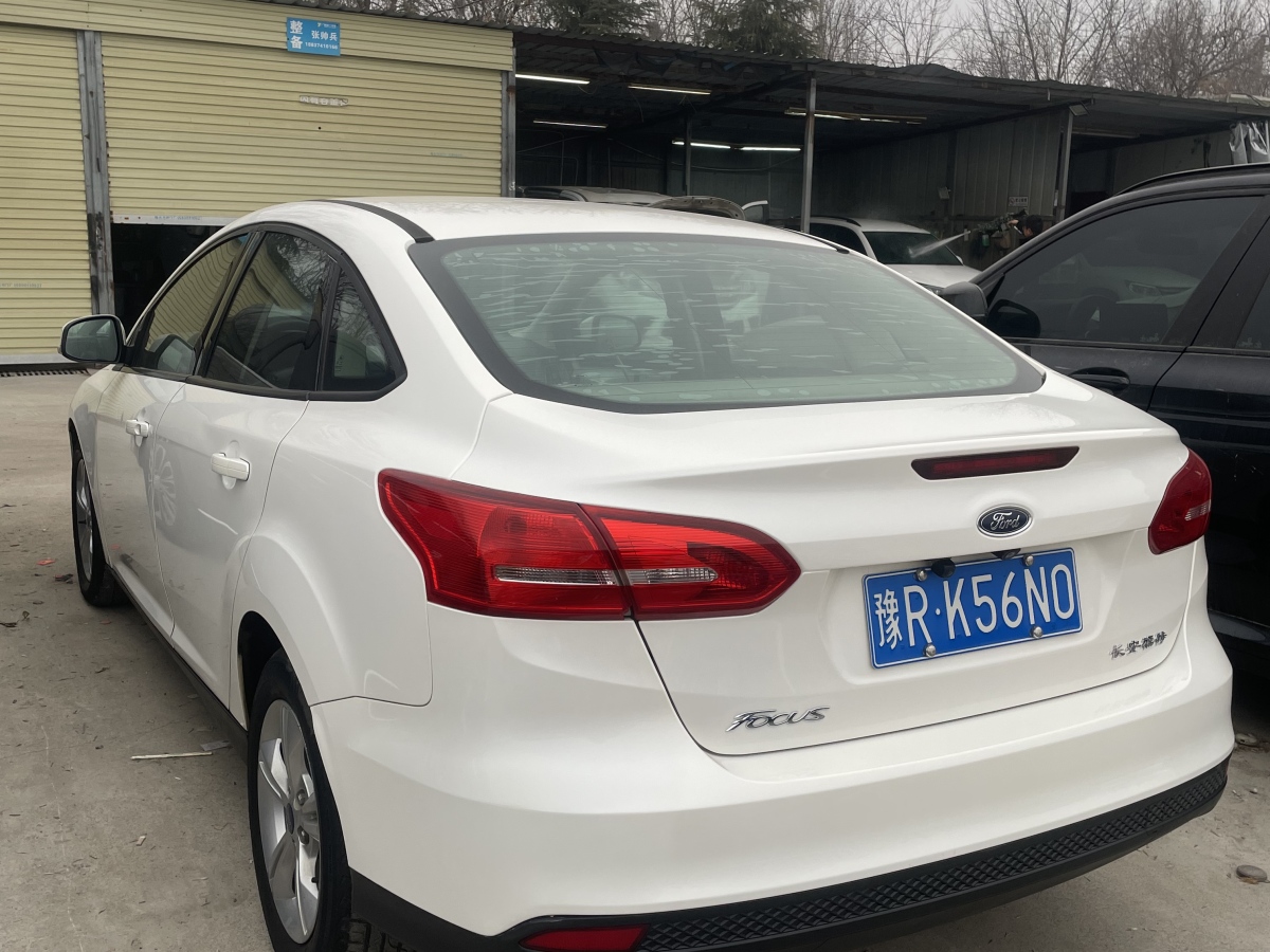 Ford Focus 2018 image de voiture #3
