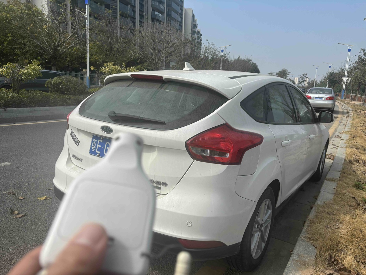 Ford Focus 2017 car image #3