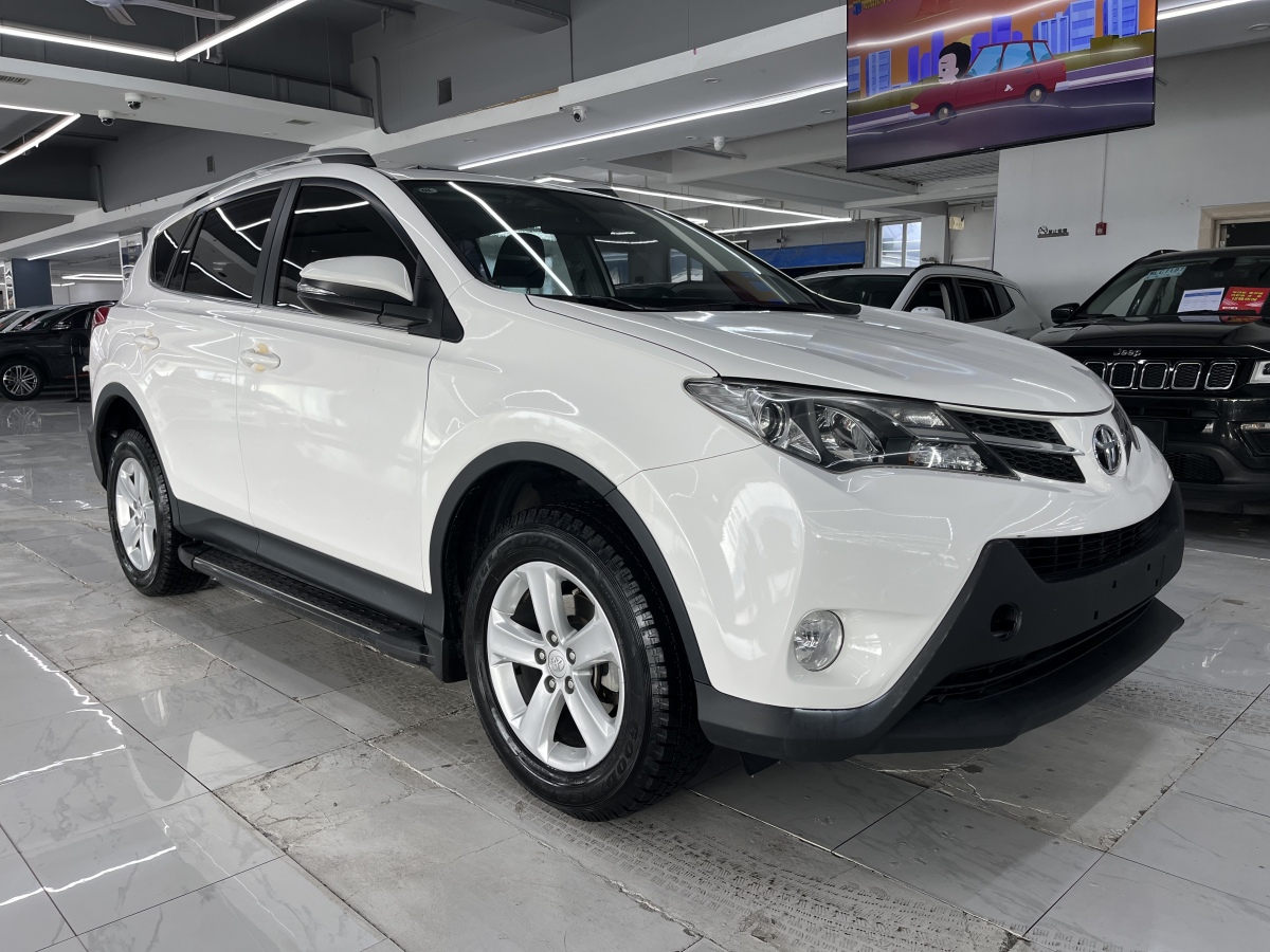 Toyota RAV4 2014 car image #3